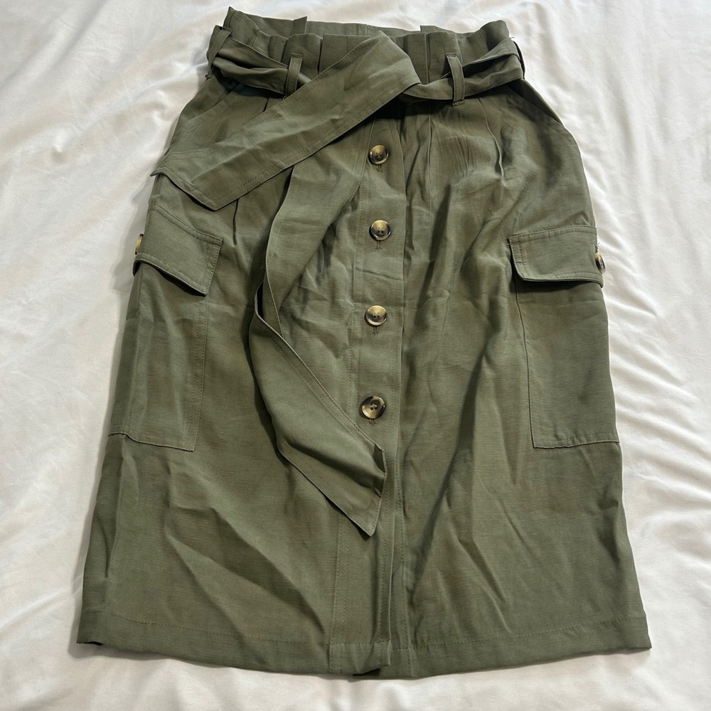H&M Olive Green Paperbag Waist Button Front Cargo Midi Skirt Size 4